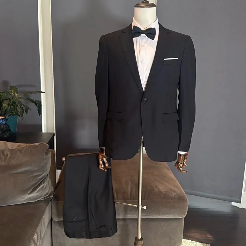 Men’s Black 2 Piece Prom Formal Suit Single Breasted Notched Lapel Size M NWT